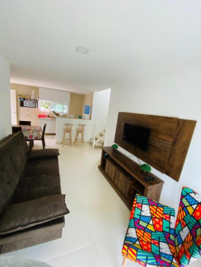 Casa Moderna até 14 Pessoas em Condomínio Clube